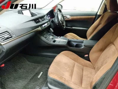 Lexus CT200h