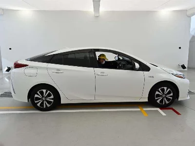 Toyota Prius PHV
