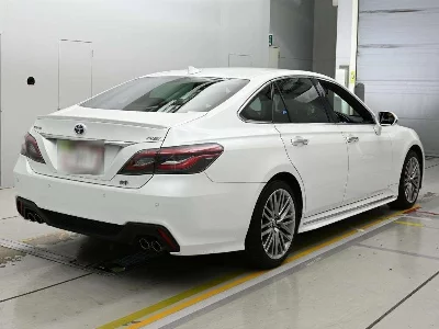 Toyota CROWN HYBRID