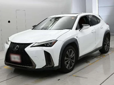 Lexus UX200