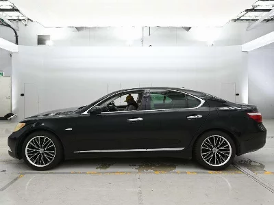 Lexus LS460L