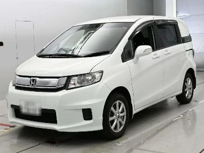 Honda Freed Spike