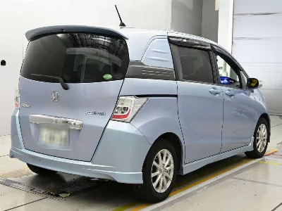 Honda FREED SPIKE HYBRID