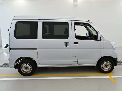 Toyota Pixis Van