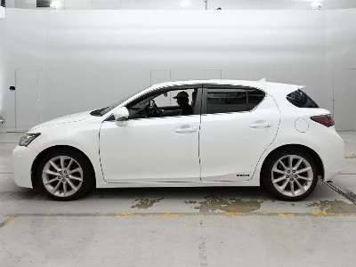 Lexus CT200h
