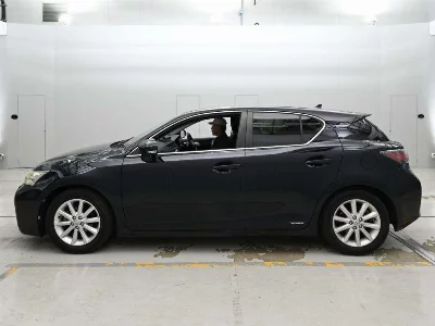 Lexus CT200h