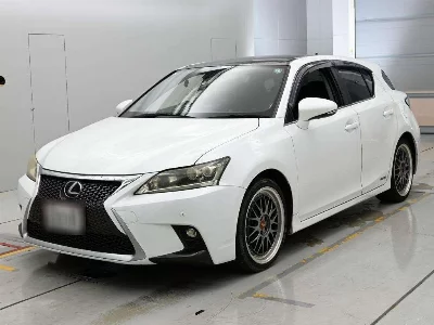 Lexus CT200h