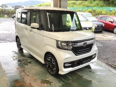 Honda N BOX CUSTOM
