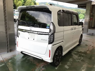 Honda N BOX CUSTOM