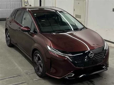 Nissan Aura