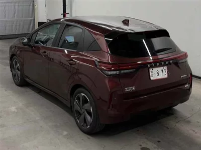 Nissan Aura