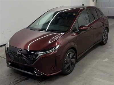 Nissan Aura
