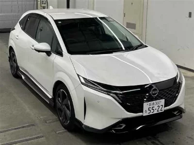 Nissan Aura