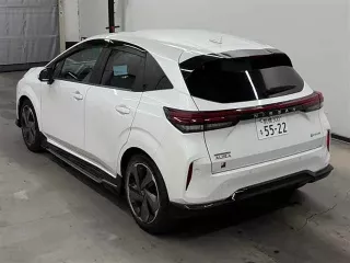 Nissan Aura