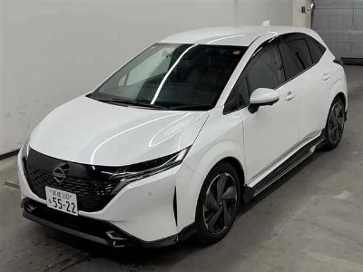 Nissan Aura
