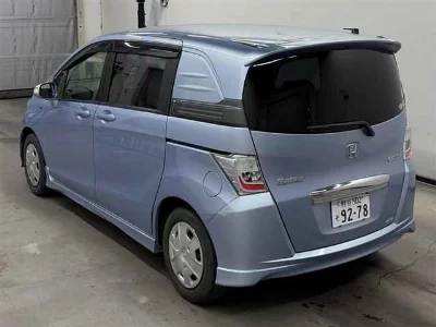 Honda FREED SPIKE HYBRID