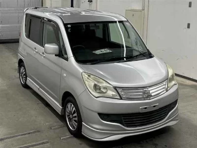 Mitsubishi Delica D:2