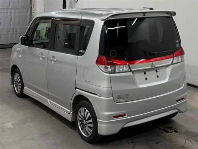 Mitsubishi Delica D:2