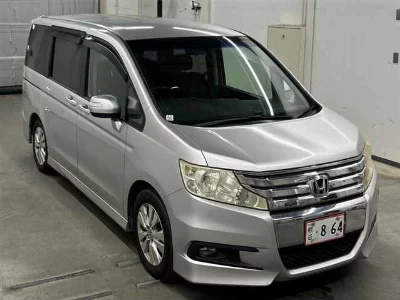 Honda STEPWGN SPADA