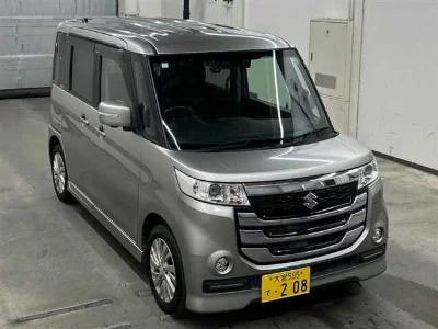 Suzuki Spacia Custom