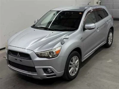 MITSUBISHI RVR