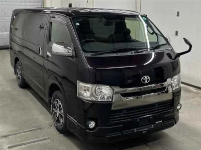 Toyota HiAce Van