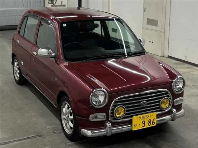 Daihatsu Mira Gino