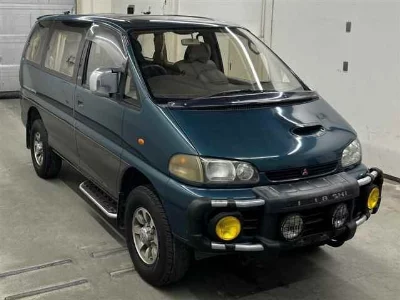 Mitsubishi DELICA SPACE GEAR