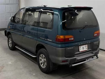 Mitsubishi DELICA SPACE GEAR