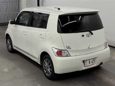 Toyota bB