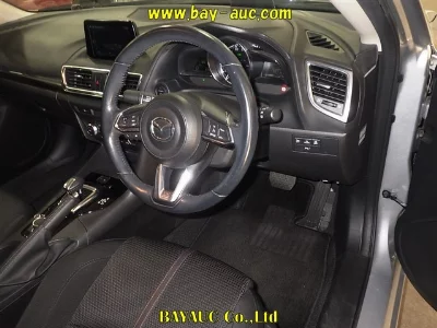 Mazda AXELA HYBRID