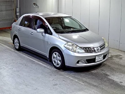 Nissan Tiida Latio