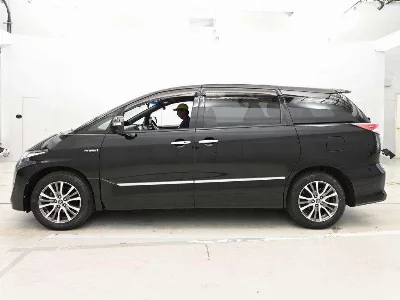 Статистика аукционов Toyota Estima Hybrid