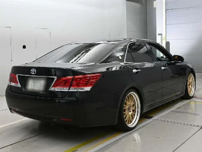 Toyota CROWN HYBRID