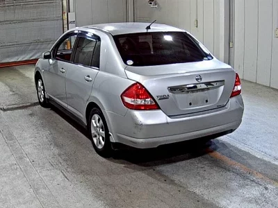 Nissan Tiida Latio