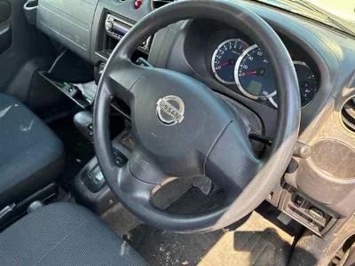 Nissan Kix