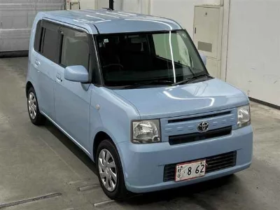 Toyota Pixis Space