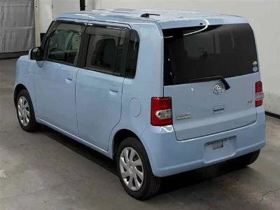 Toyota Pixis Space