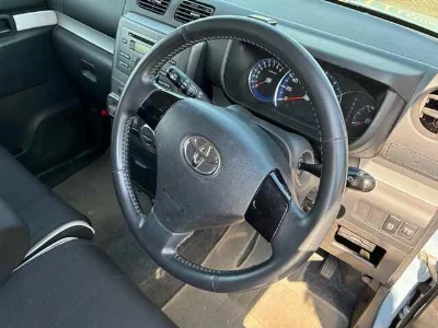 Toyota Pixis Space