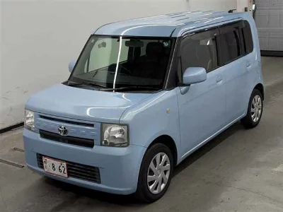 Toyota Pixis Space