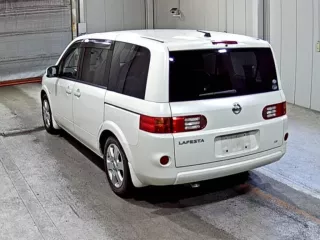 Nissan Lafesta