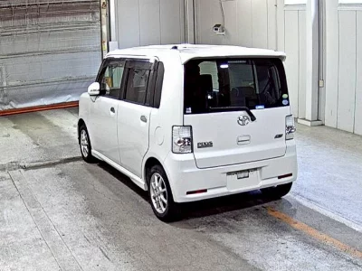 Toyota Pixis Space