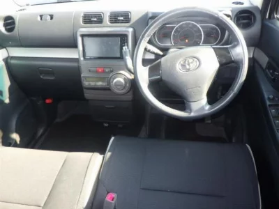Toyota Pixis Space