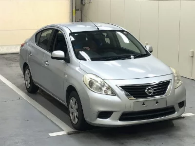 Nissan Tiida Latio