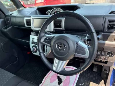 Toyota Pixis Mega