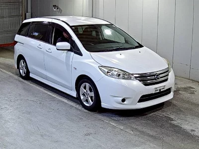Nissan LAFESTA