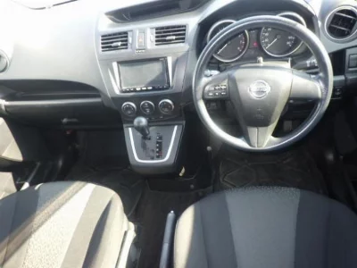 Nissan LAFESTA