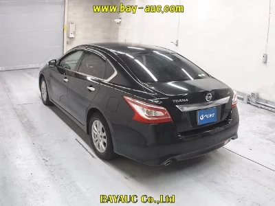 Nissan TEANA