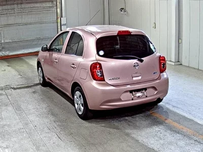 Nissan March