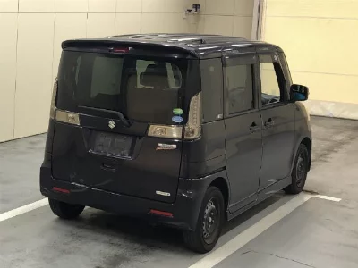 Suzuki Spacia Custom